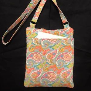 HAND QUILTED VERA BRADLEY INSPIRED CROSS BODY